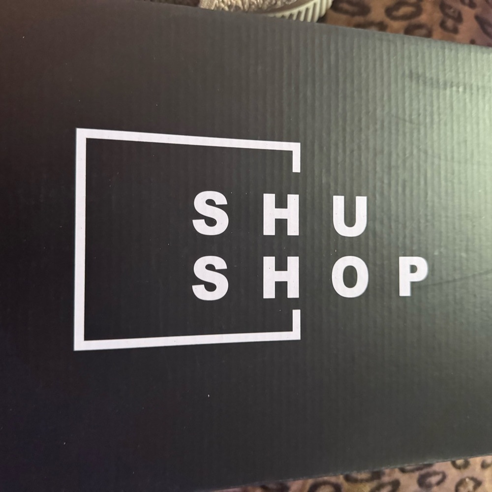 ShuShop - Picture 6 of 6